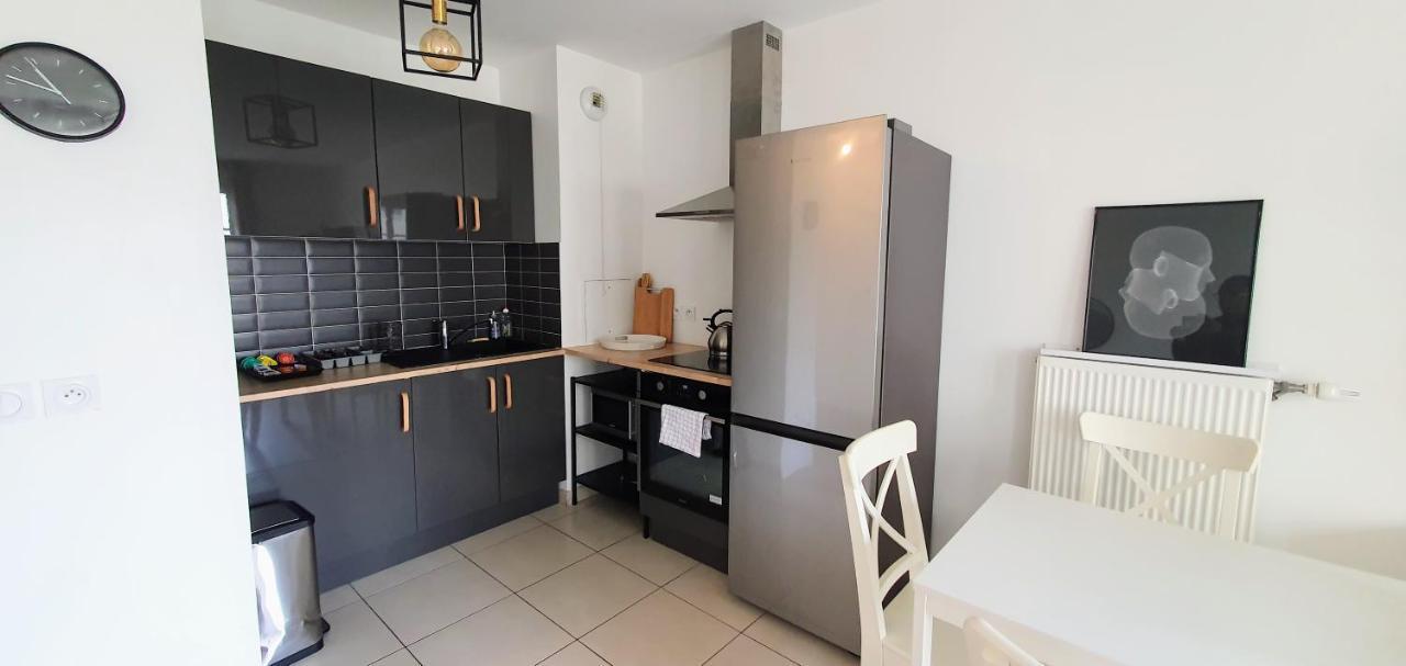 Lotus- 4 Min De Walt Disney-Arrivee Autonome-Parking Et Wifi Gratuit-Proche De Toutes Commodites 5Min De La Vallee Village Chessy  Luaran gambar